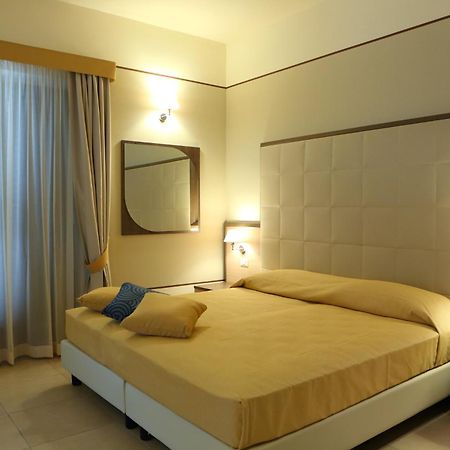 Hotel Milazzo Buitenkant foto